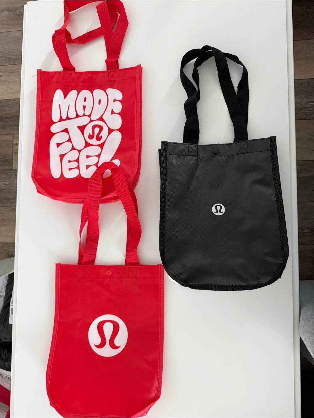 Lululemon - Set of 3 - Lululemon small size reusable tote bags